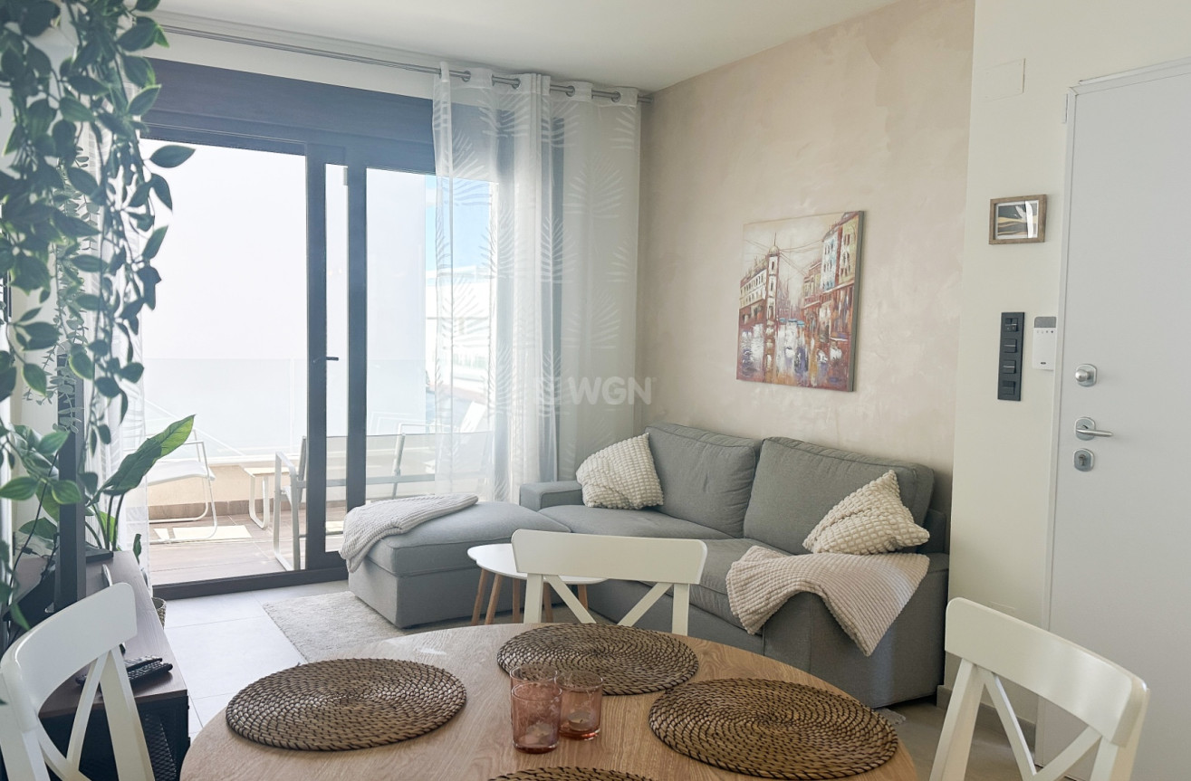 Resale - Apartment / flat - Torrevieja - Costa Blanca