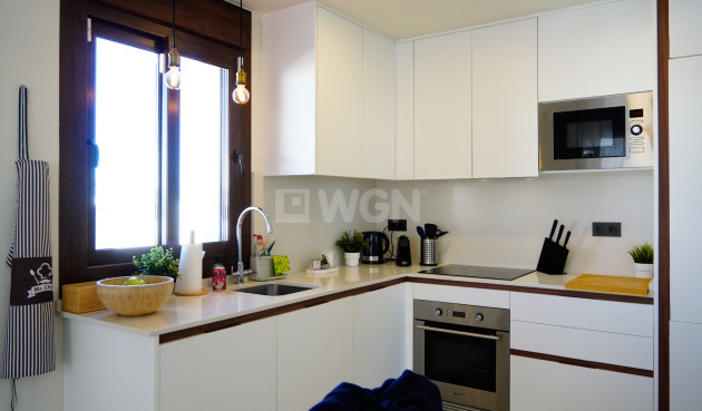 Resale - Apartment / flat - Torrevieja - Costa Blanca