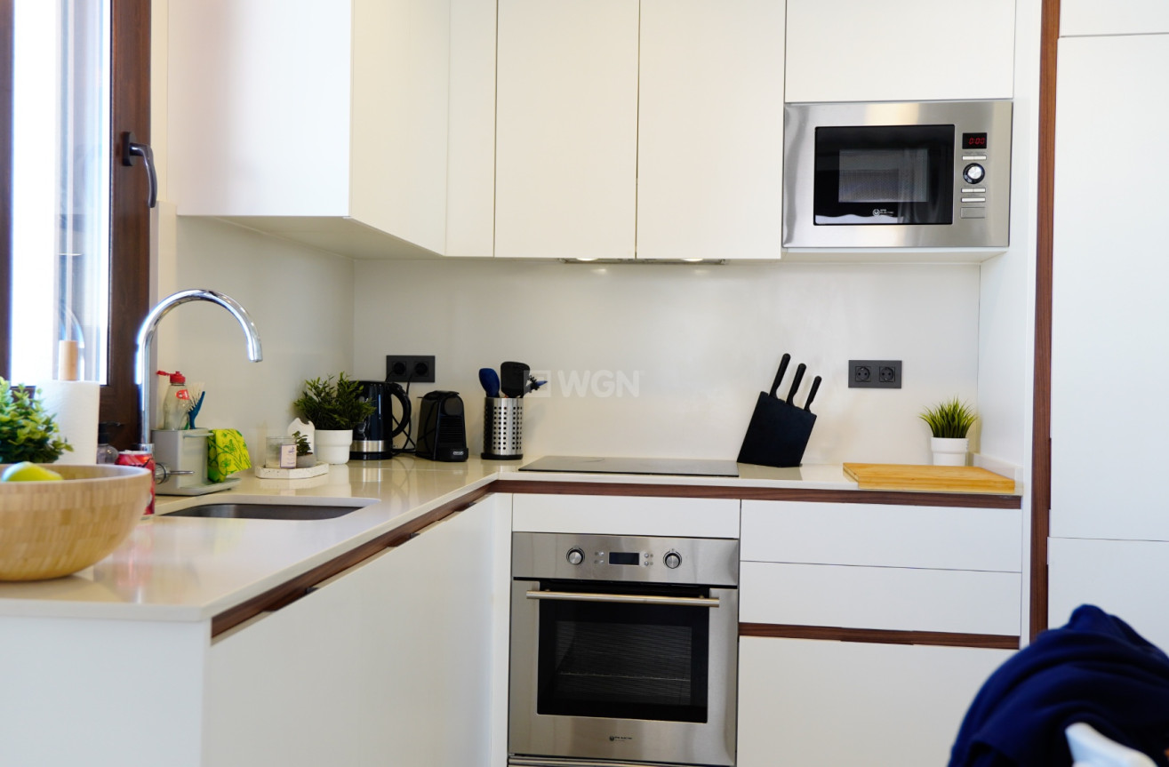 Resale - Apartment / flat - Torrevieja - Costa Blanca