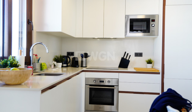 Resale - Apartment / flat - Torrevieja - Costa Blanca