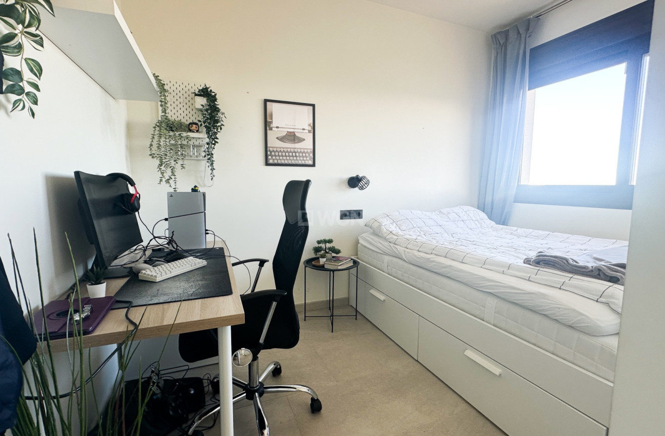 Resale - Apartment / flat - Torrevieja - Costa Blanca