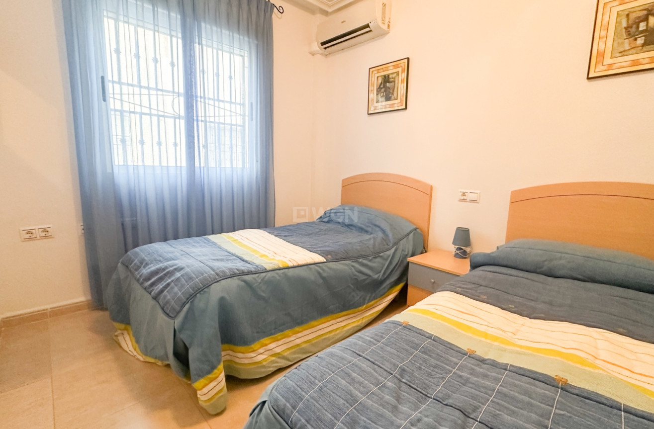 Resale - Apartment / flat - Orihuela Costa - Costa Blanca