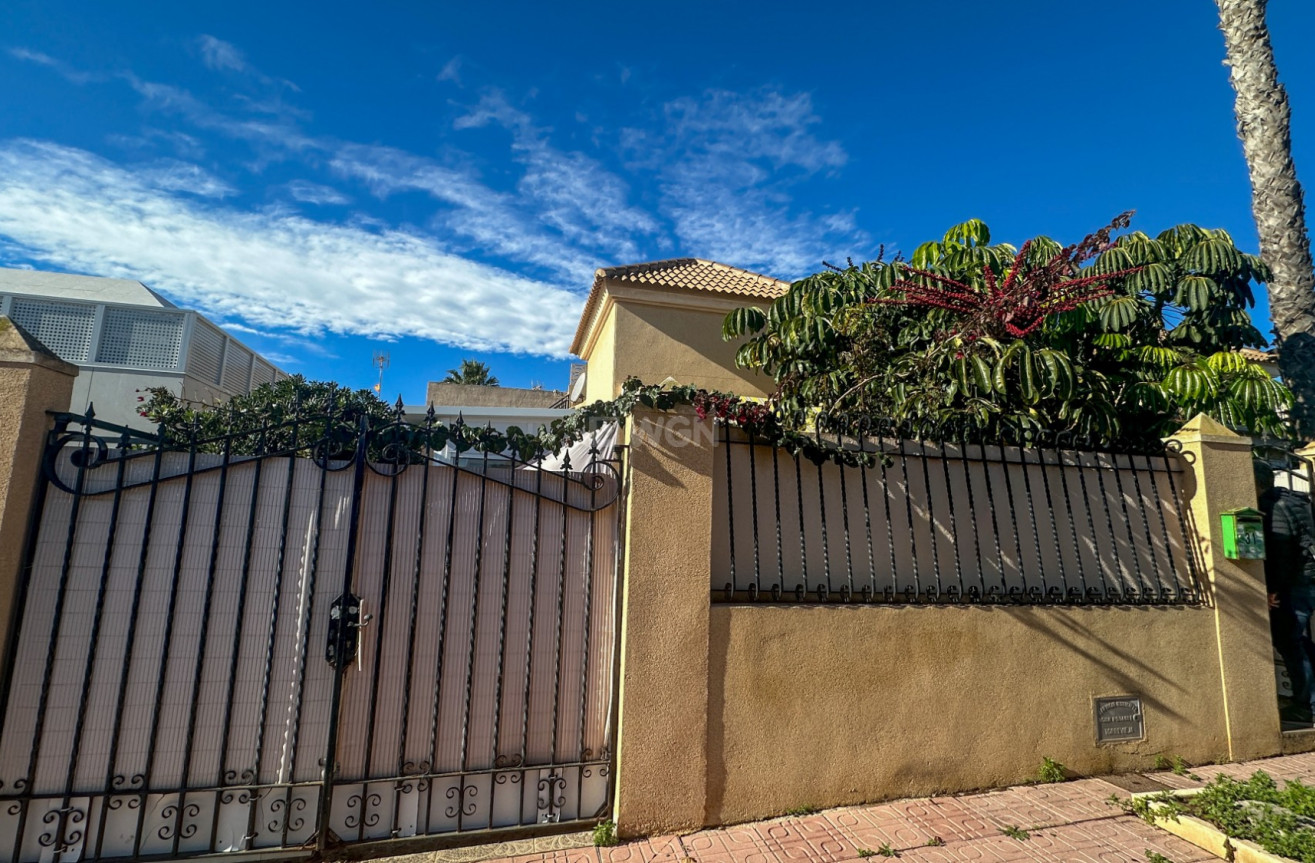 Resale - Townhouse - Torrevieja - Costa Blanca