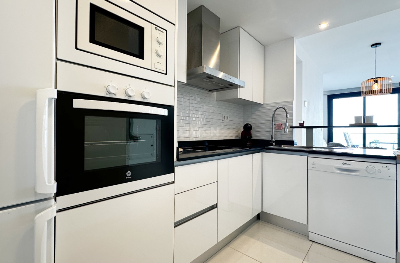 Resale - Apartment / flat - Torrevieja - Costa Blanca