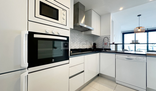 Resale - Apartment / flat - Torrevieja - Costa Blanca