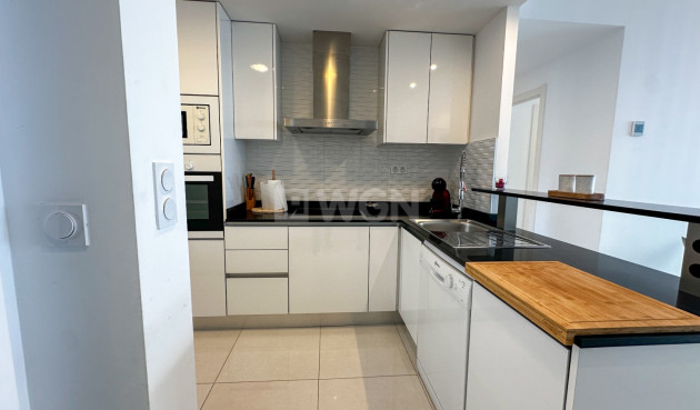 Resale - Apartment / flat - Torrevieja - Costa Blanca