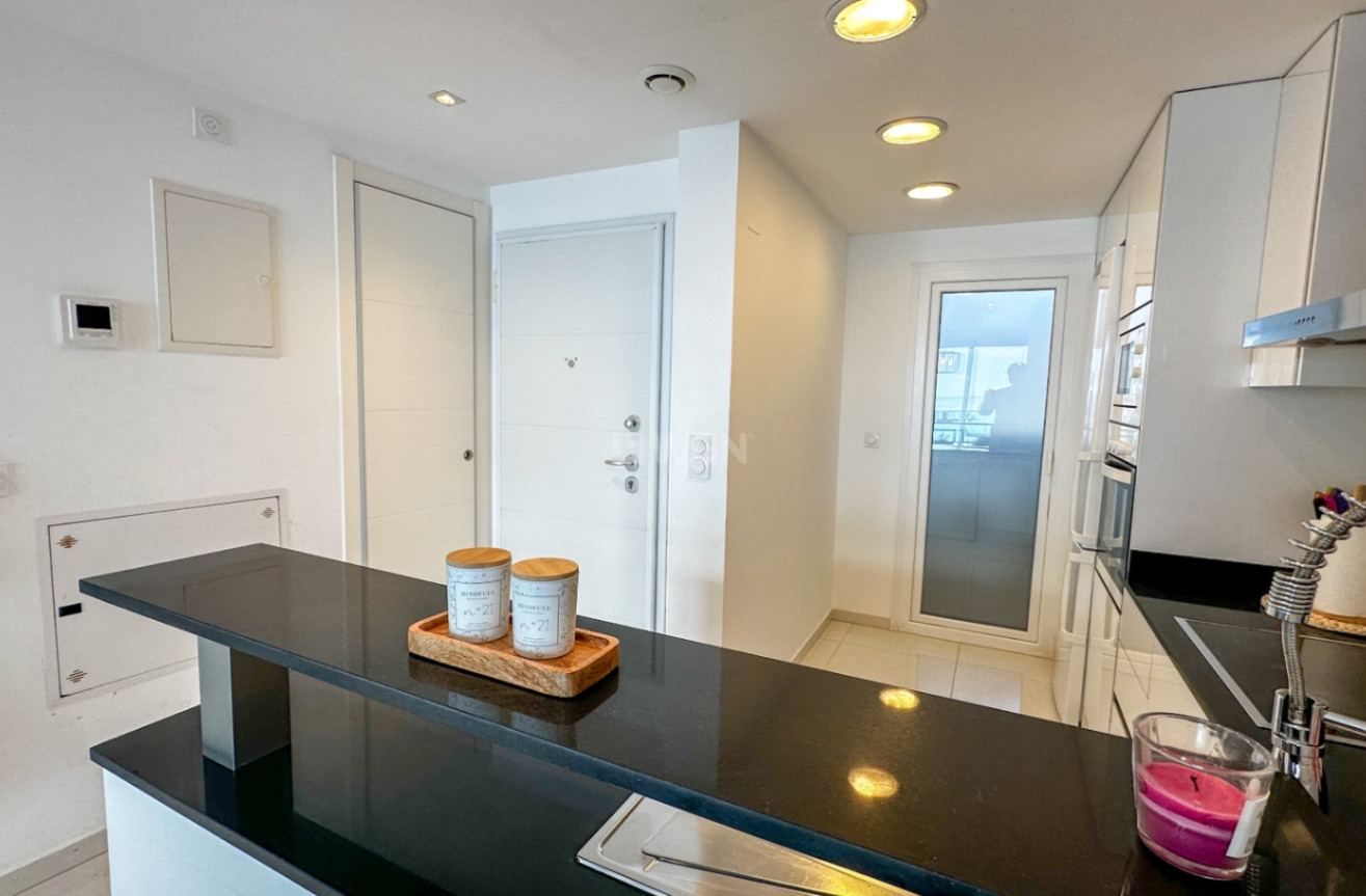 Resale - Apartment / flat - Torrevieja - Costa Blanca