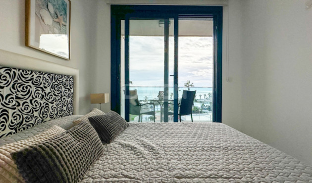 Resale - Apartment / flat - Torrevieja - Costa Blanca