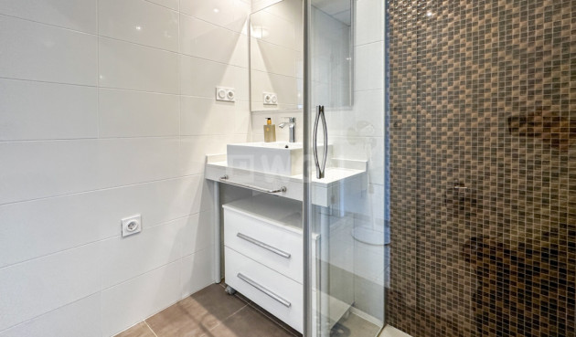 Resale - Apartment / flat - Torrevieja - Costa Blanca