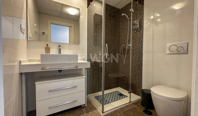 Resale - Apartment / flat - Torrevieja - Costa Blanca