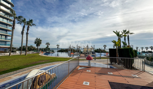 Resale - Apartment / flat - Torrevieja - Costa Blanca