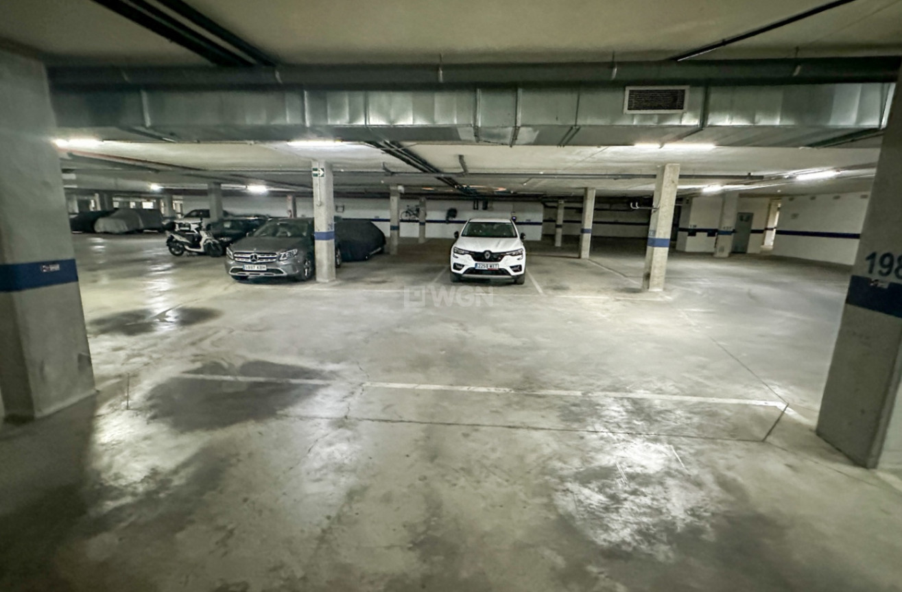 Resale - Apartment / flat - Torrevieja - Costa Blanca