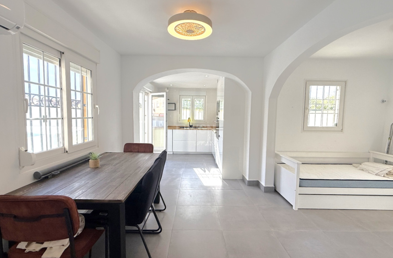 Resale - Townhouse - Orihuela - Inland