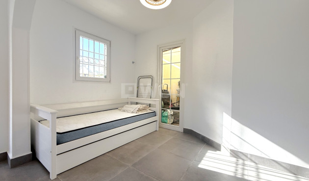 Resale - Townhouse - Orihuela - Inland