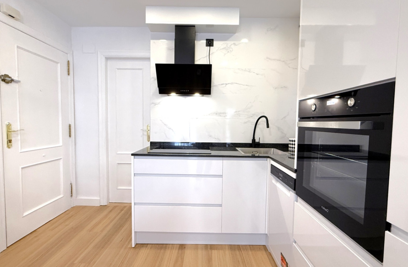 Resale - Apartment / flat - Torrevieja - Costa Blanca