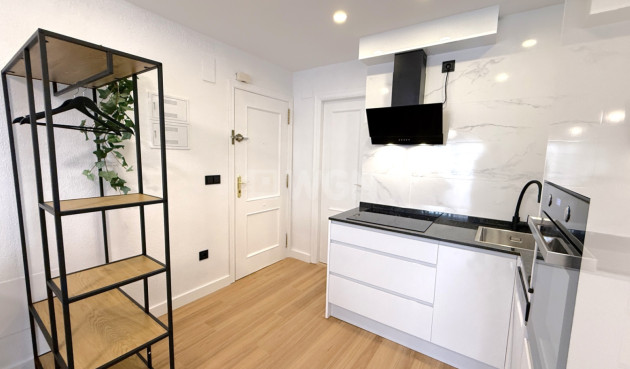 Resale - Apartment / flat - Torrevieja - Costa Blanca