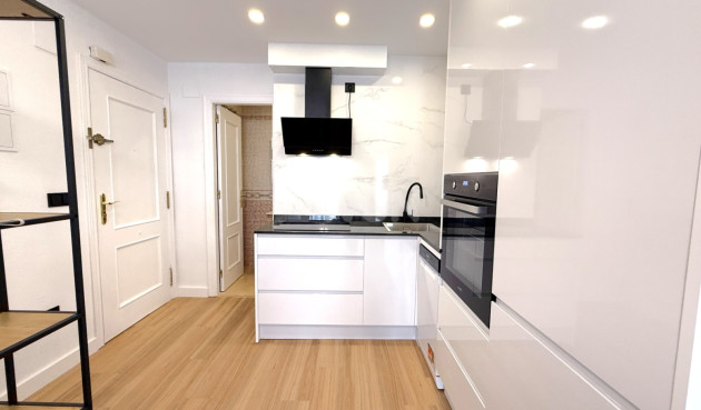 Resale - Apartment / flat - Torrevieja - Costa Blanca