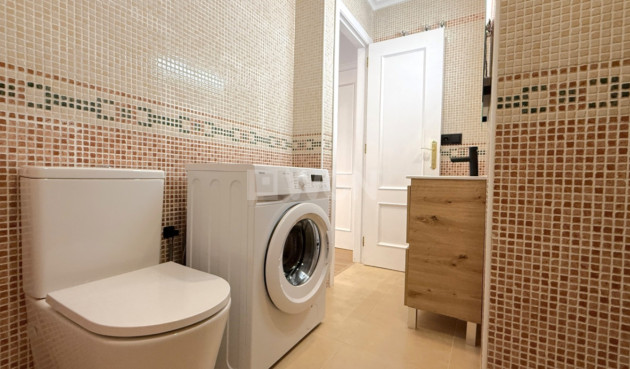 Resale - Apartment / flat - Torrevieja - Costa Blanca