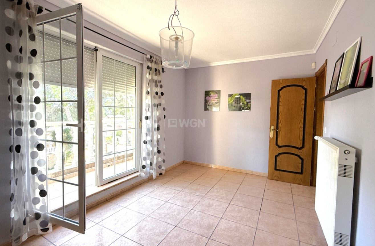 Resale - Villa - Pilar de la Horadada - Costa Blanca