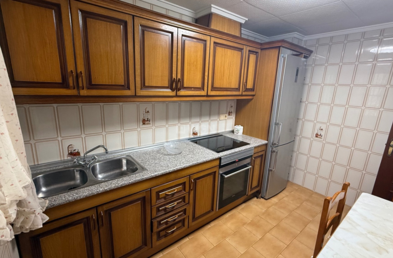 Resale - Apartment / flat - Torrevieja - Costa Blanca