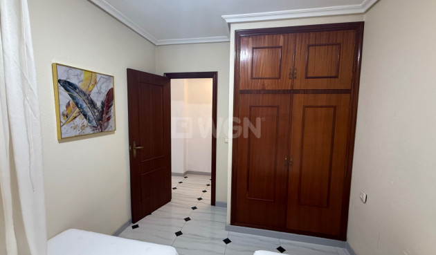 Resale - Apartment / flat - Torrevieja - Costa Blanca