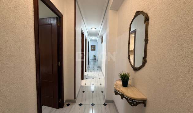 Resale - Apartment / flat - Torrevieja - Costa Blanca