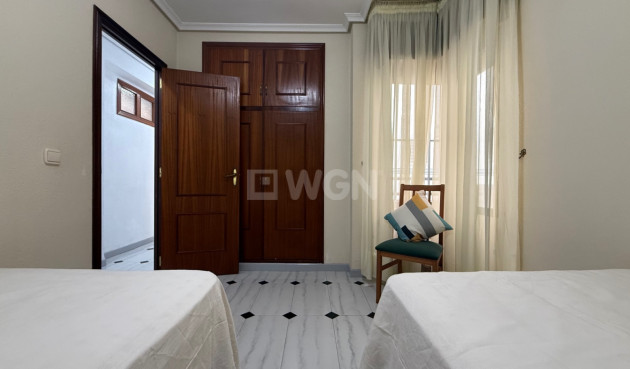 Resale - Apartment / flat - Torrevieja - Costa Blanca