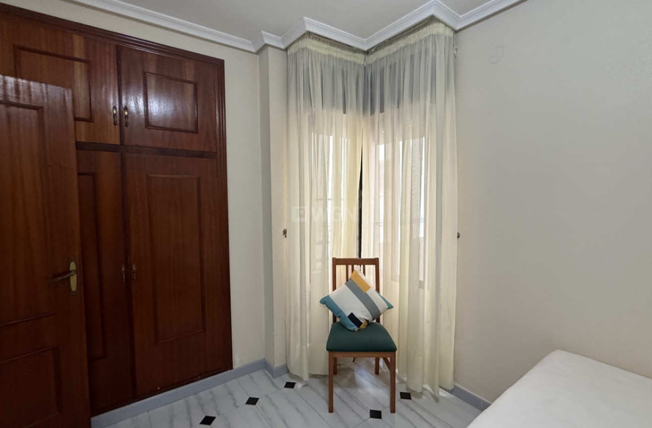 Resale - Apartment / flat - Torrevieja - Costa Blanca