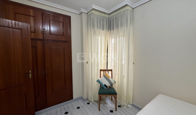 Resale - Apartment / flat - Torrevieja - Costa Blanca