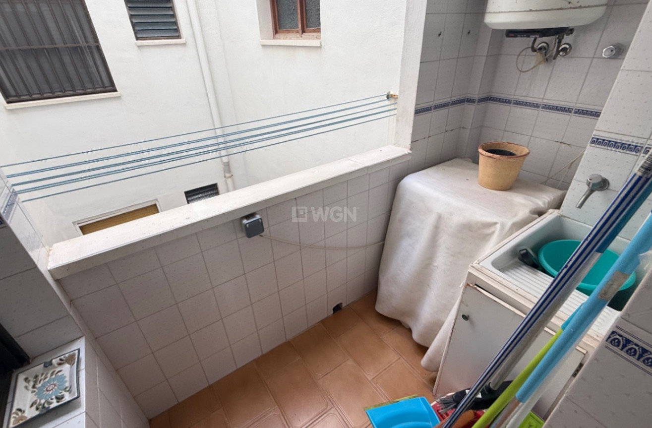 Resale - Apartment / flat - Torrevieja - Costa Blanca