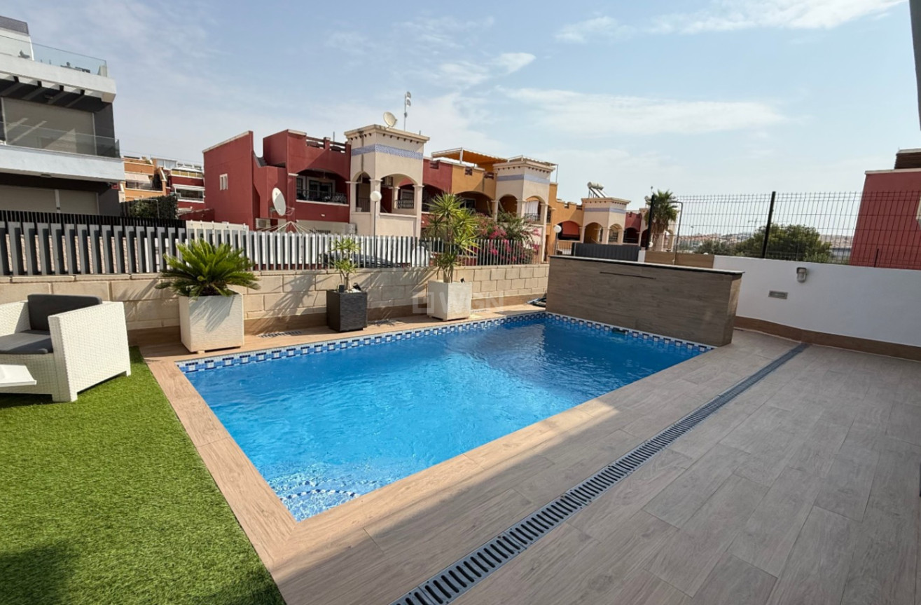 Resale - Villa - Orihuela - Inland