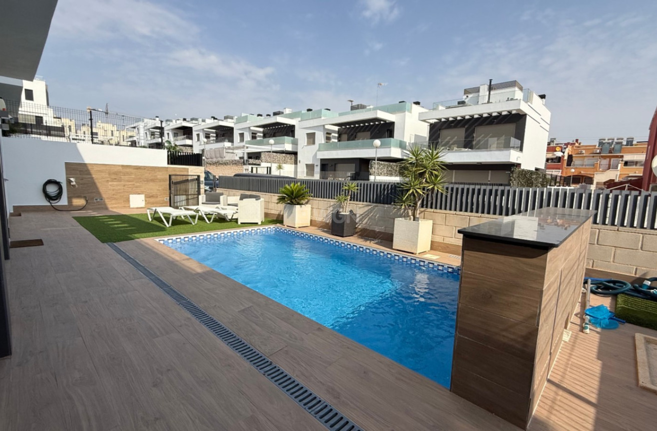 Resale - Villa - Orihuela - Inland