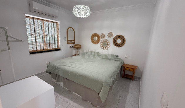 Resale - Villa - Torrevieja - Costa Blanca