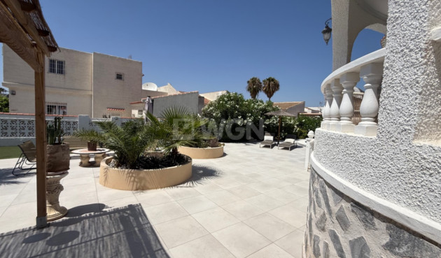 Resale - Villa - Torrevieja - Costa Blanca