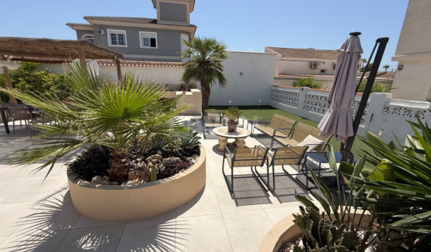 Resale - Villa - Torrevieja - Costa Blanca