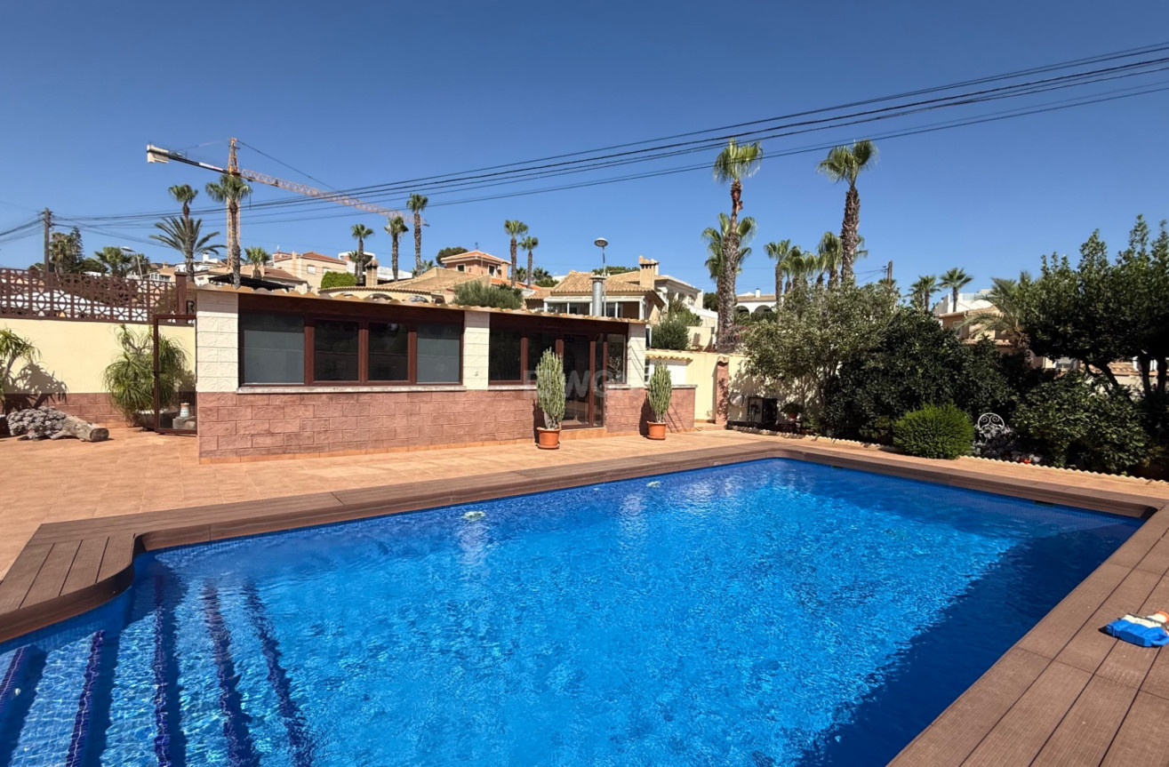 Resale - Villa - Torrevieja - Costa Blanca