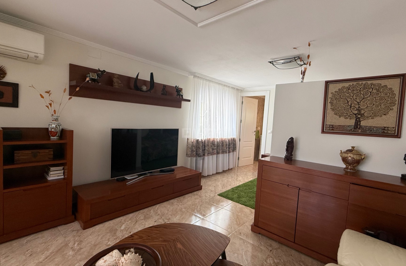 Resale - Villa - Torrevieja - Costa Blanca