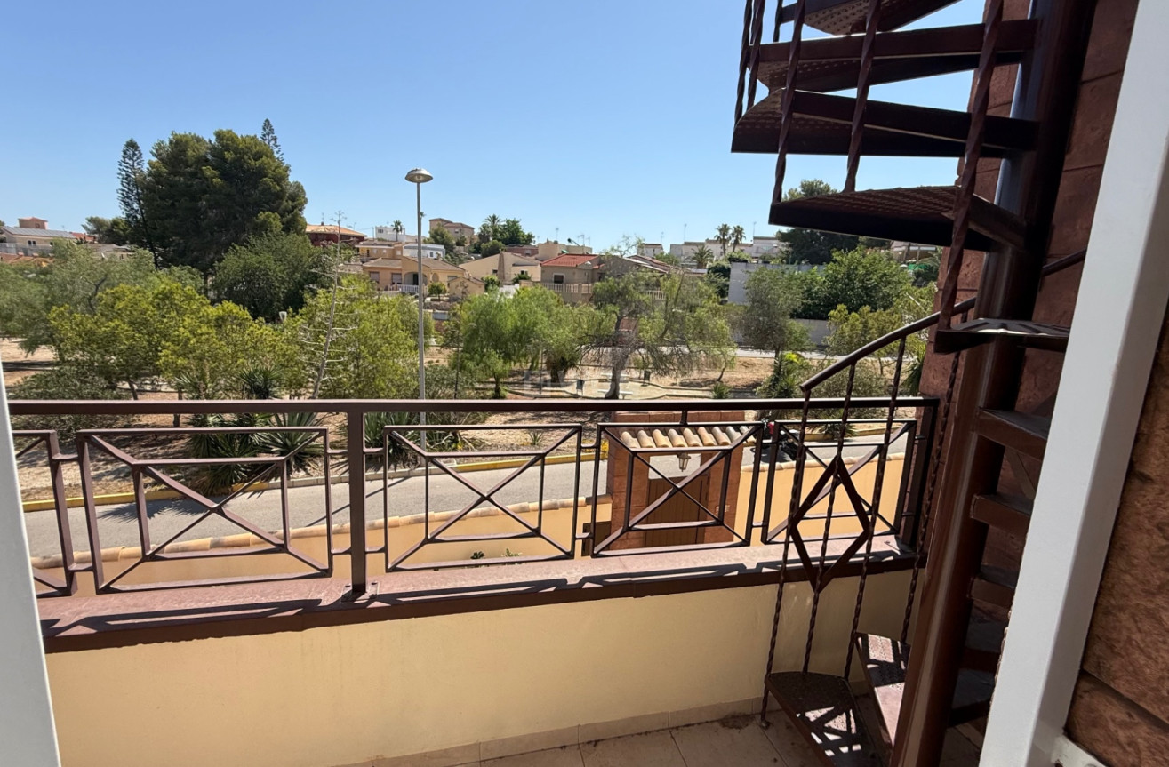 Resale - Villa - Torrevieja - Costa Blanca