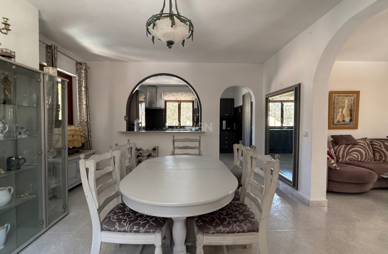 Resale - Villa - Orihuela - Inland