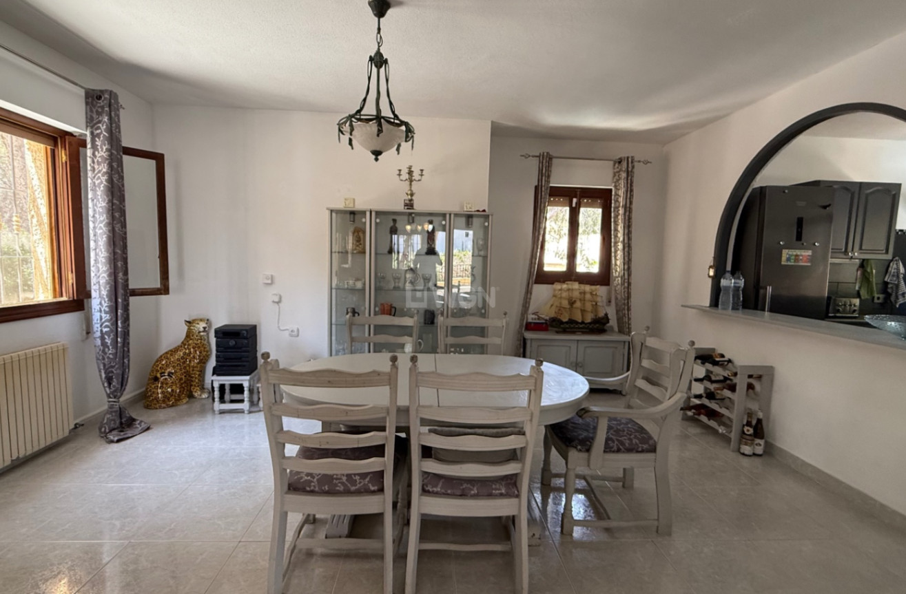 Resale - Villa - Orihuela - Inland