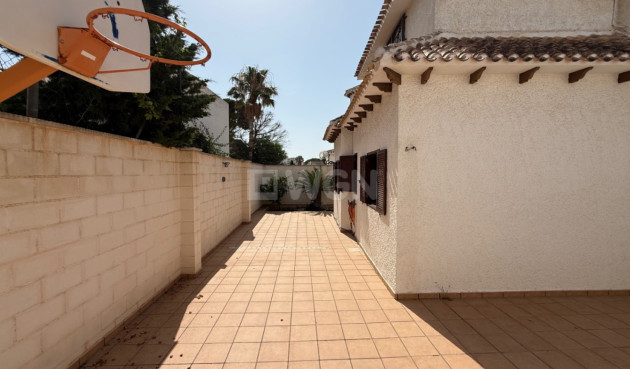 Resale - Villa - Orihuela - Inland