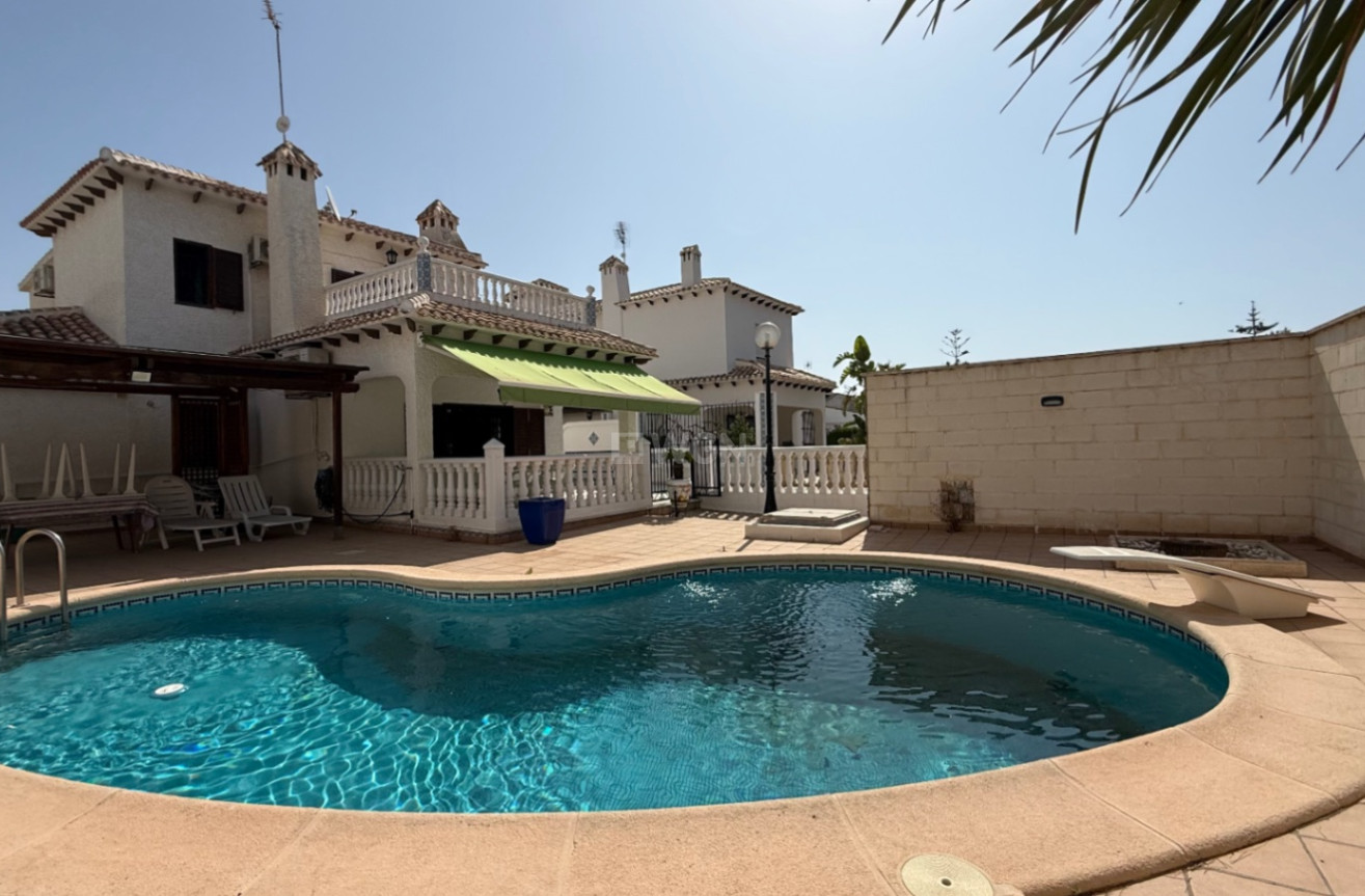 Resale - Villa - Orihuela - Inland
