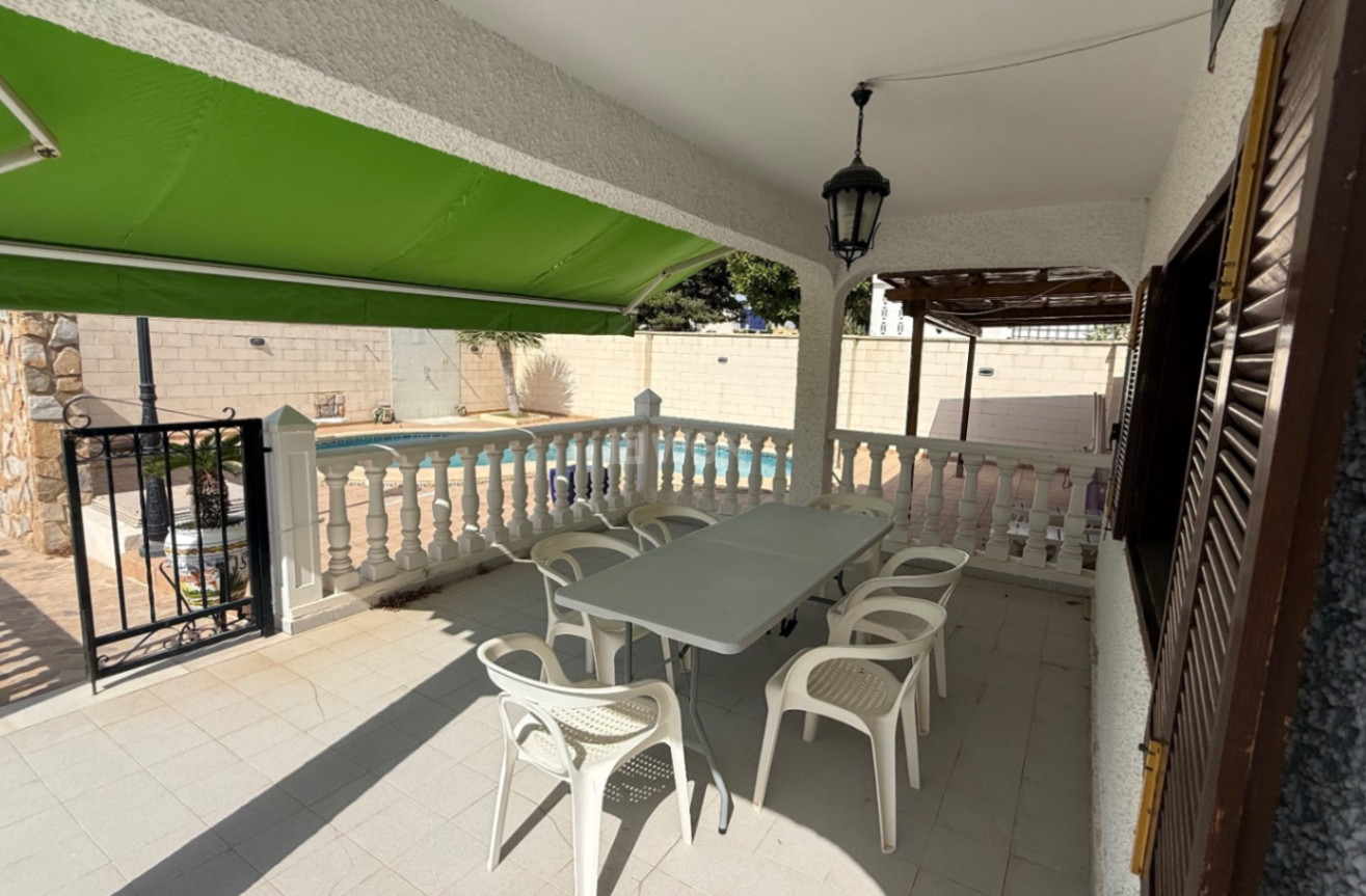 Resale - Villa - Orihuela - Inland