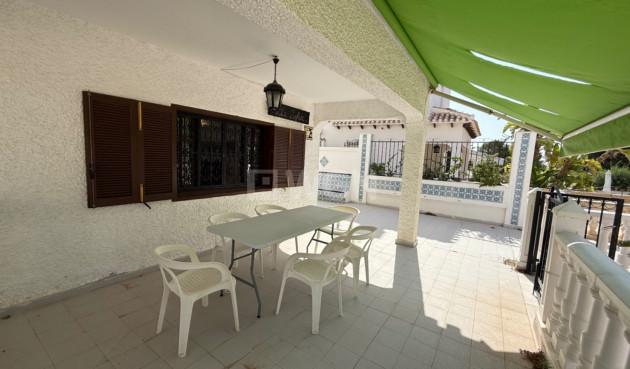 Resale - Villa - Orihuela - Inland