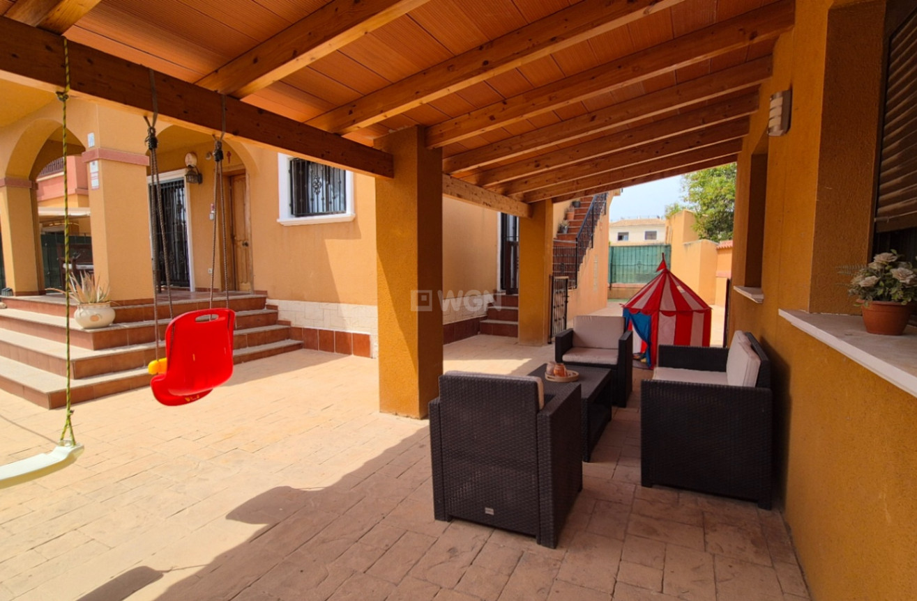 Resale - Villa - Torrevieja - Costa Blanca