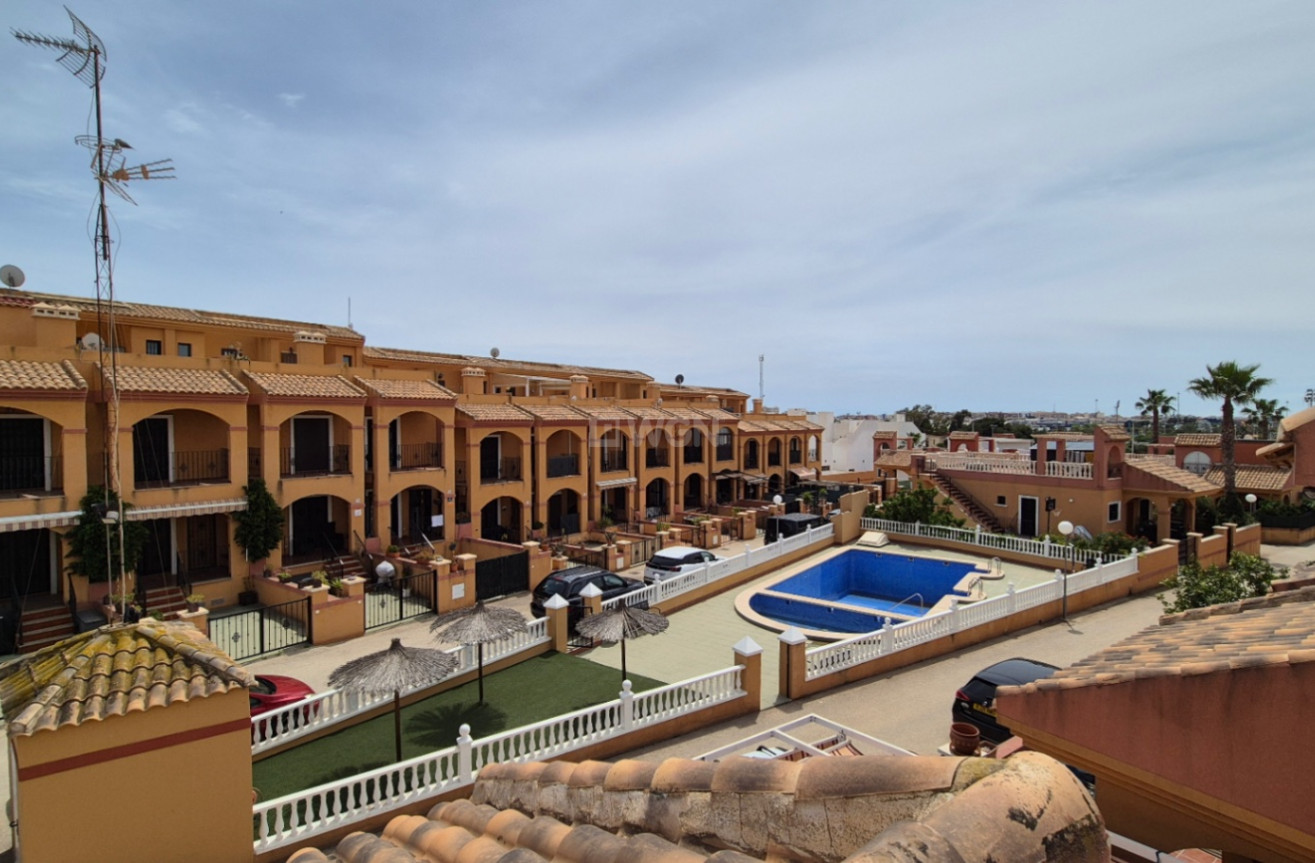 Resale - Villa - Torrevieja - Costa Blanca