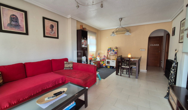 Resale - Villa - Torrevieja - Costa Blanca