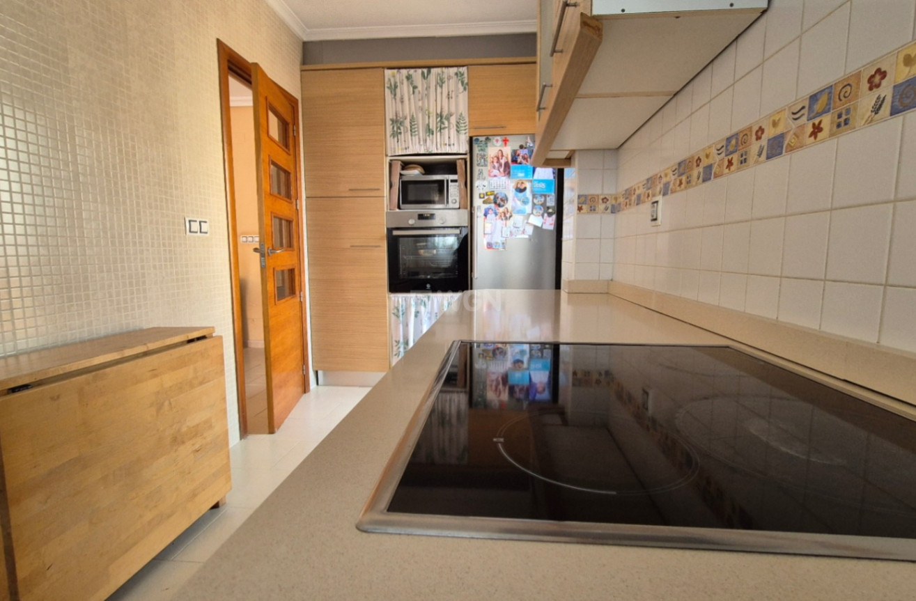 Resale - Villa - Torrevieja - Costa Blanca