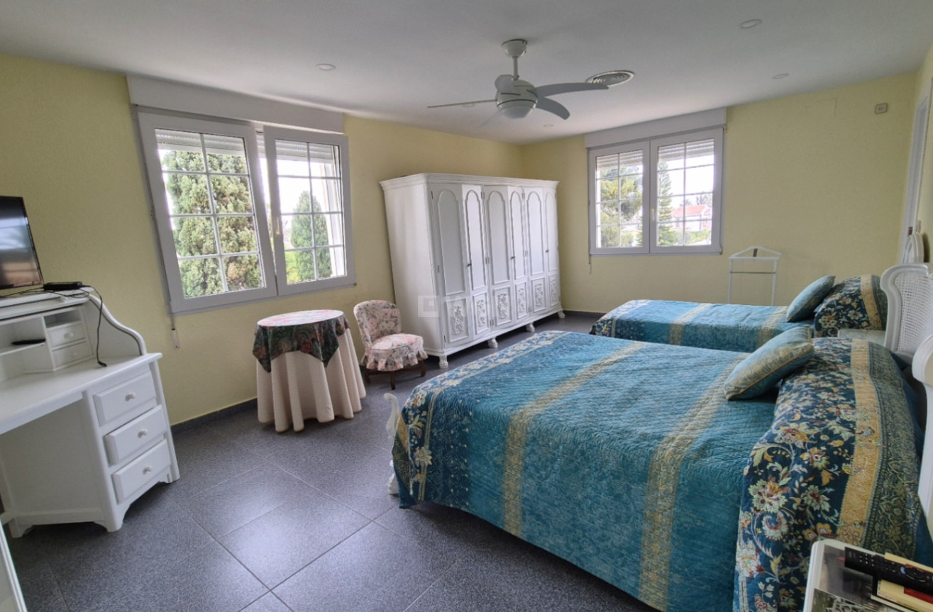 Resale - Villa - Orihuela - Inland