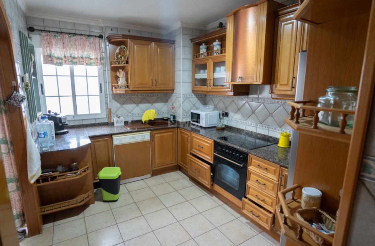 Resale - Apartment / flat - Torrevieja - Costa Blanca